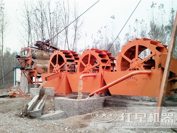 一小时100吨河沙洗砂机现场作业 一小时100吨河沙洗砂机现场作业