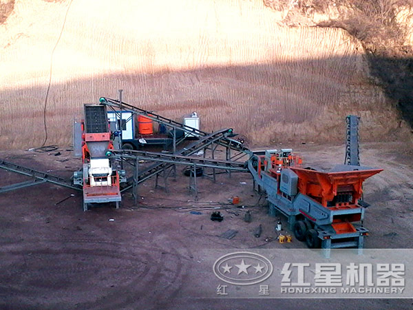 新一代车载建筑垃圾流动碎石机灵活工作现场 新一代车载建筑垃圾流动碎石机灵活工作现场