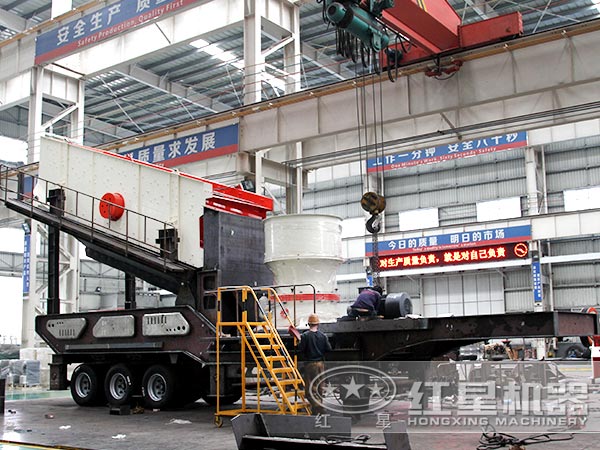 半挂车圆锥破流动磕石机 半挂车圆锥破流动磕石机