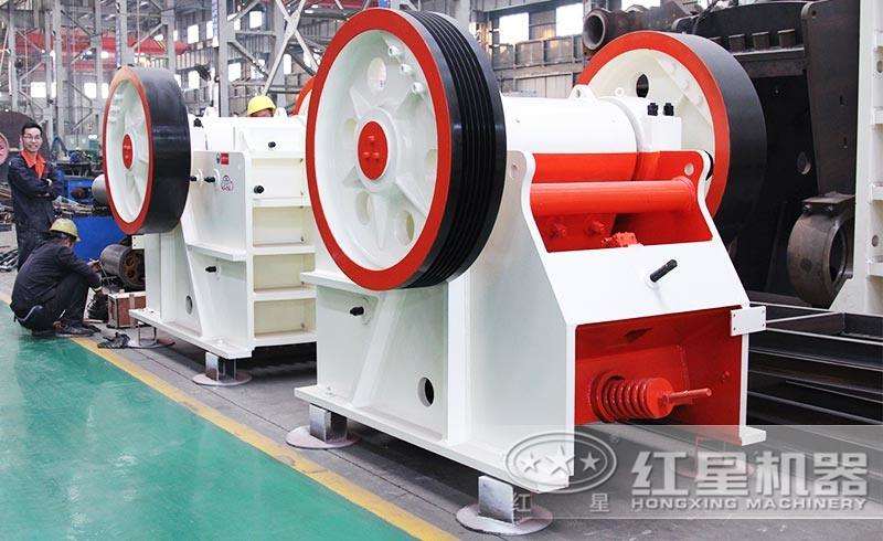 煤矸石颚式破碎机生产车间 煤矸石颚式破碎机生产车间