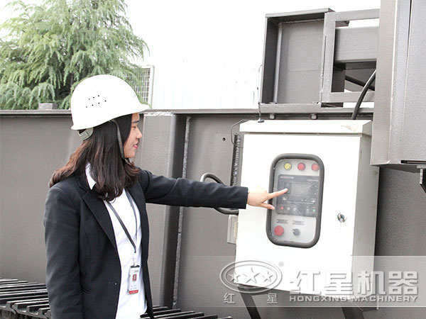 轮胎移动制砂设备一键触屏操作 轮胎移动制砂设备一键触屏操作