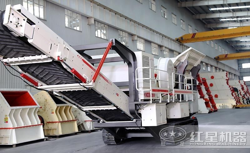 小型车载式鹅卵石破碎机,履带液压驱动 小型车载式鹅卵石破碎机,履带液压驱动