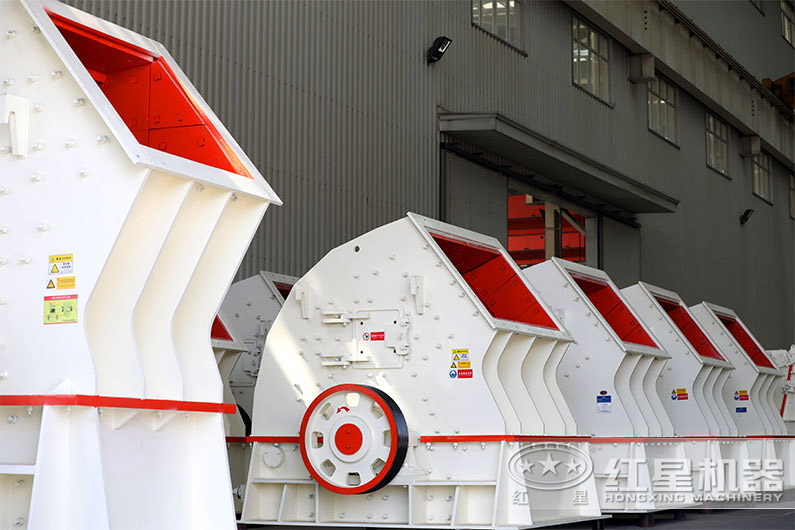大型重锤式石子粉碎机 大型重锤式石子粉碎机