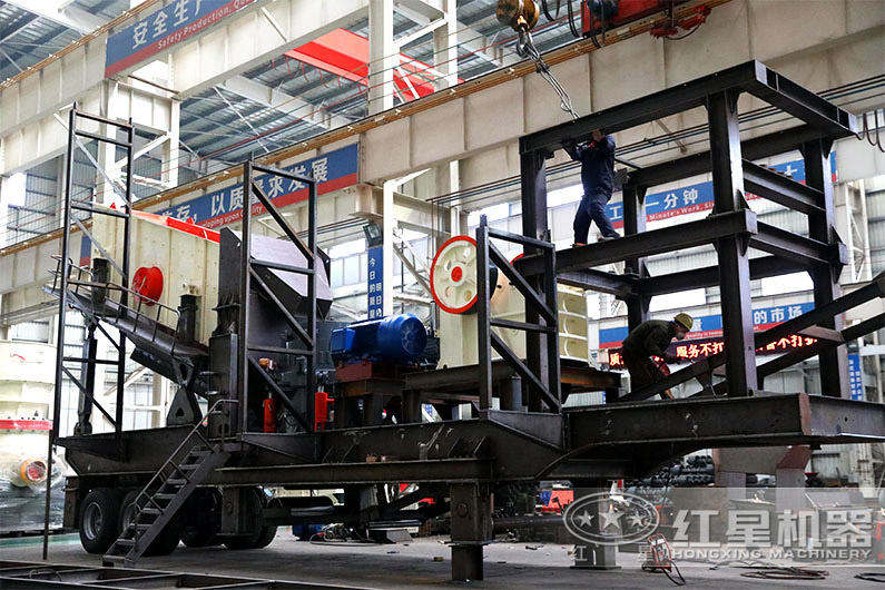 �ƶ�ϵ��8Сʱ����8ǧ��ɳʯ��������