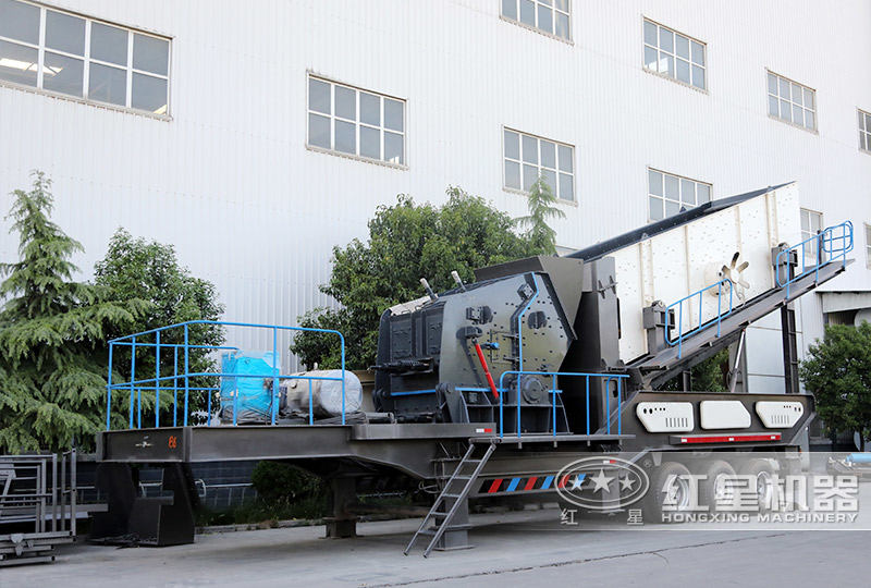 移动石子细碎机:轮胎移动反击细碎机 移动石子细碎机:轮胎移动反击细碎机