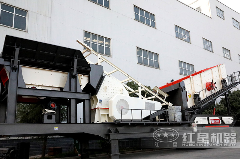 移动重锤式破碎机:给料+破碎+筛分 移动重锤式破碎机:给料+破碎+筛分