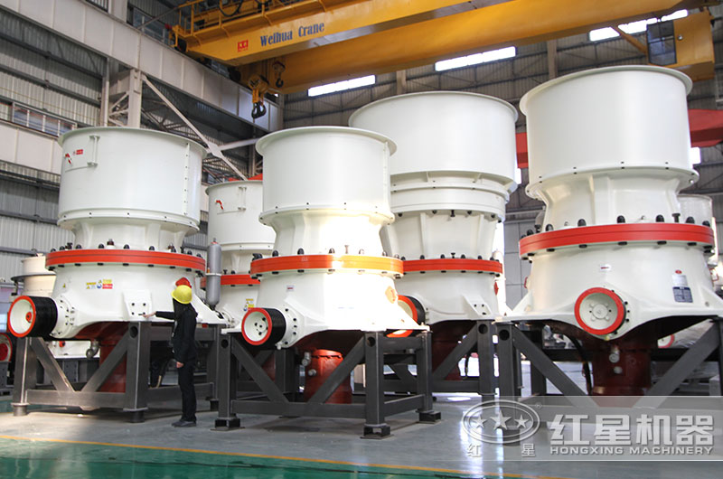 图3:单缸液压圆锥粉碎机 图3:单缸液压圆锥粉碎机