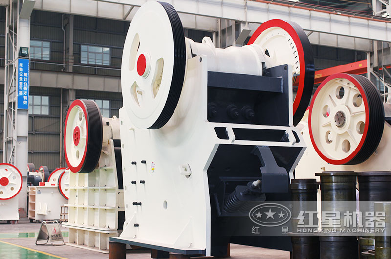 鄂式破碎机:粗碎石料力度强 鄂式破碎机:粗碎石料力度强