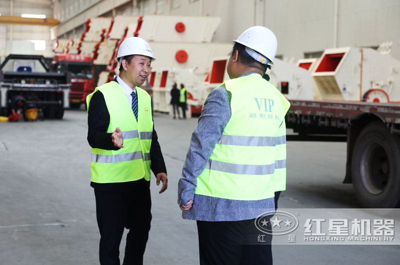 客户到场参观并免费咨询 客户到场参观并免费咨询