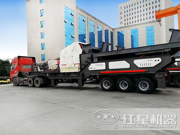 半挂车流动磕石机直接开往客户现场 半挂车流动磕石机直接开往客户现场