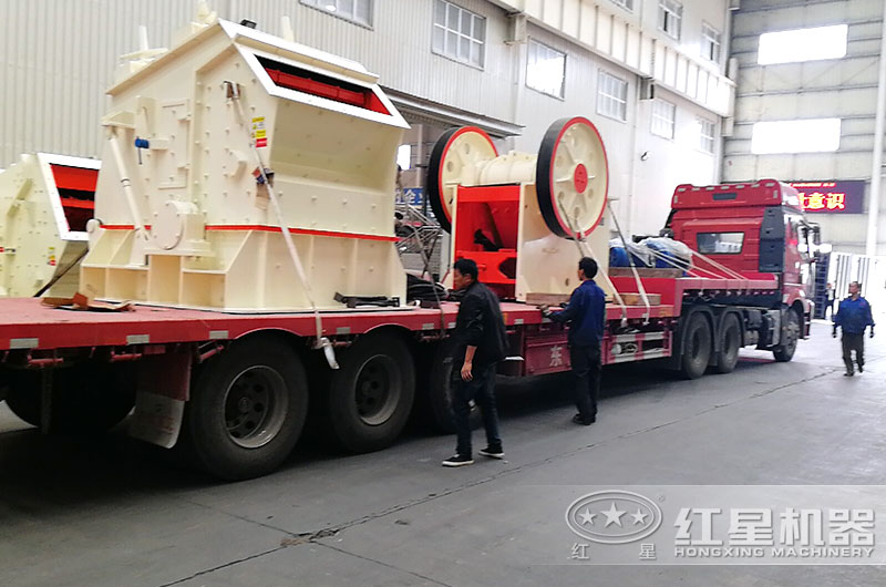 打砂石料的破碎设备发货 打砂石料的破碎设备发货
