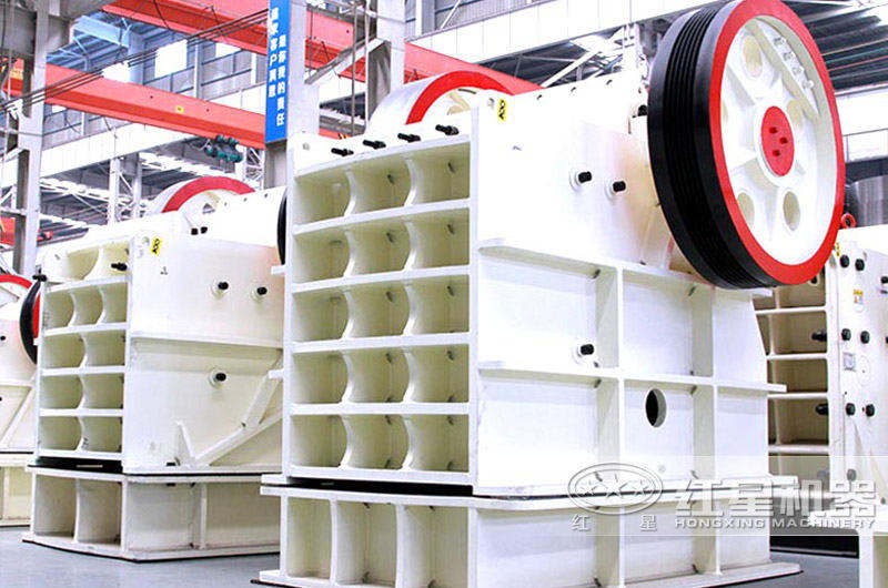 鄂式破碎机:矿山碎石“粗碎破碎比大” 鄂式破碎机:矿山碎石“粗碎破碎比大”