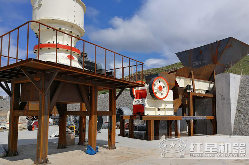 山东客户时产2000吨碎石机已在安装中 山东客户时产2000吨碎石机已在安装中