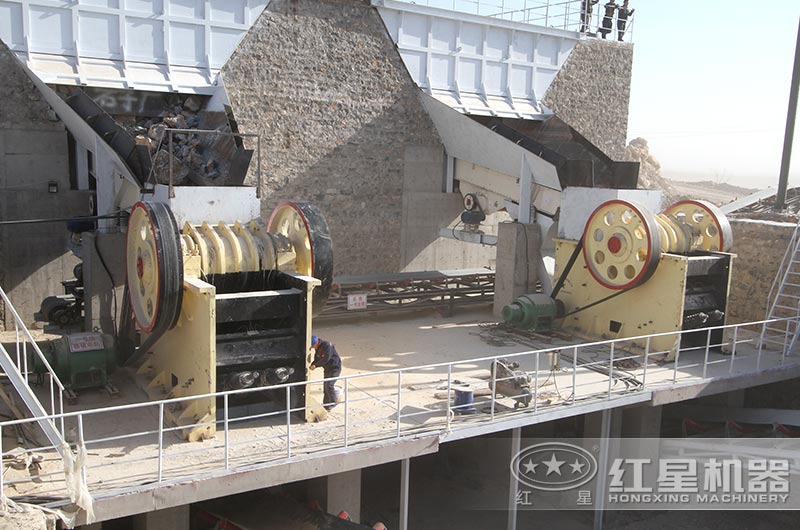 颚式破碎机工作现场图片 颚式破碎机工作现场图片