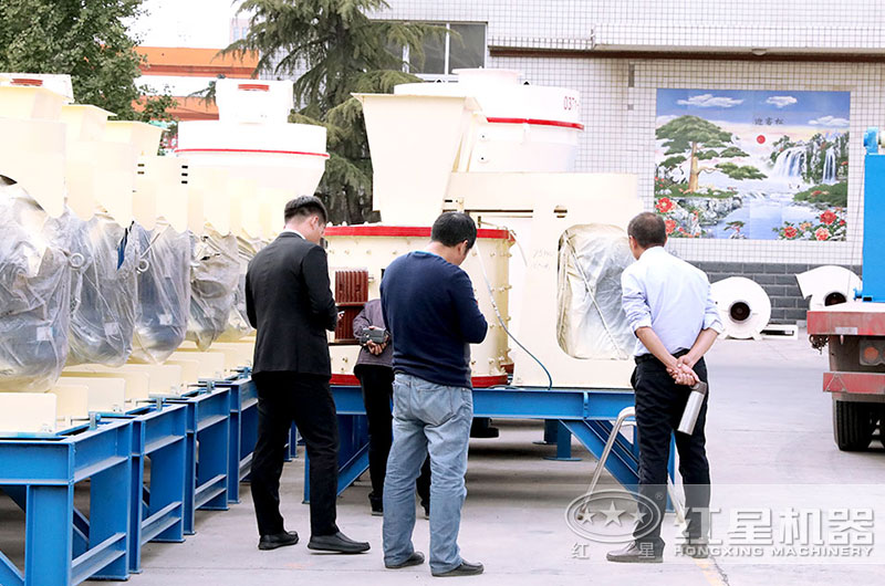 客户来厂实地考察设备 客户来厂实地考察设备