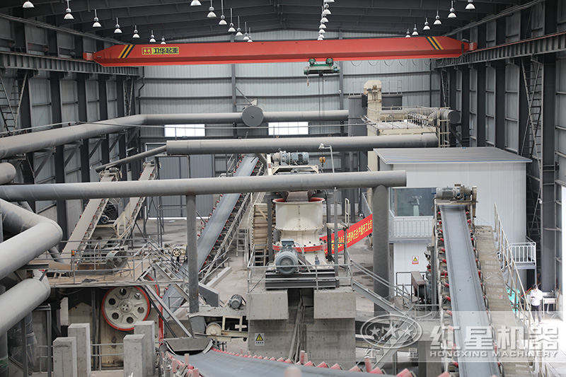 花岗岩破碎生产现场 花岗岩破碎生产现场