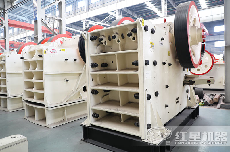 砂石料生产线全套设备:颚式破碎机 砂石料生产线全套设备:颚式破碎机