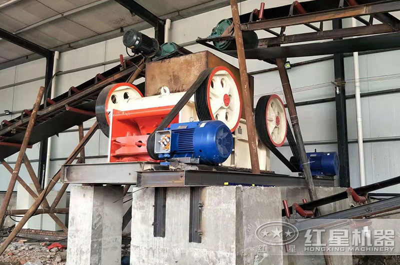 250x1200颚式破碎机工作现场图片 250x1200颚式破碎机工作现场图片