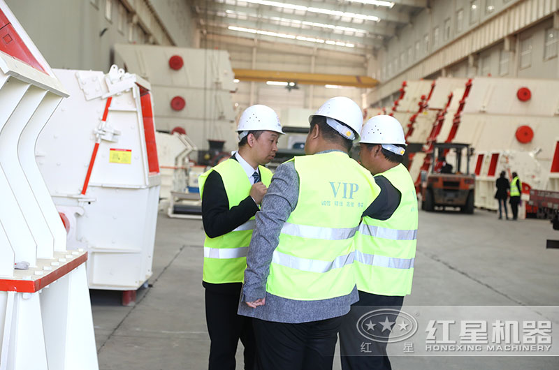 客户到厂区实地考察 客户到厂区实地考察