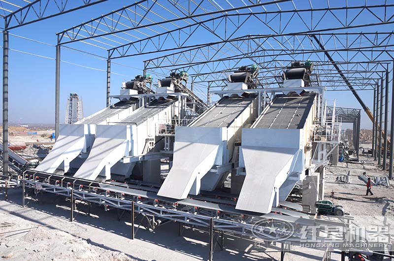 矿用振动筛工作现场图片 矿用振动筛工作现场图片