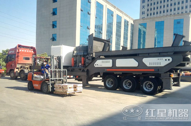 移动式破碎机直接开走 移动式破碎机直接开走