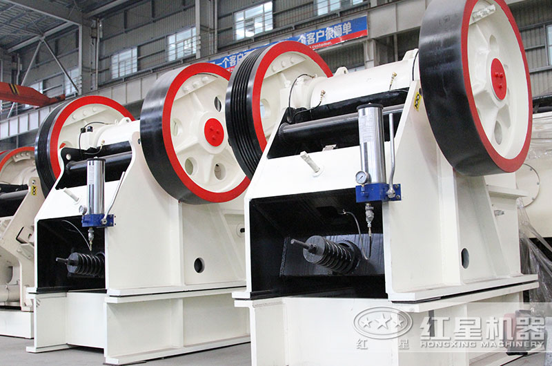 颚式破碎机图片 颚式破碎机图片