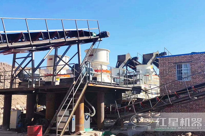 圆锥破碎机工作现场图片 圆锥破碎机工作现场图片