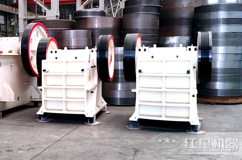 鄂式破碎机 鄂式破碎机