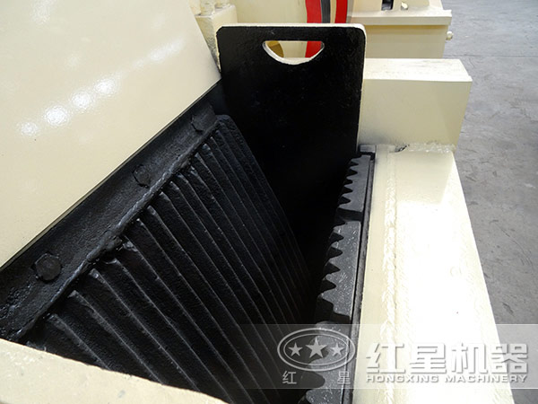 46颚式破碎机进料口 46颚式破碎机进料口