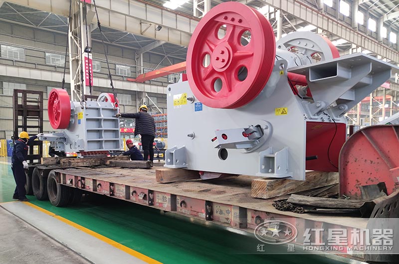 鄂式破碎机发货中 鄂式破碎机发货中