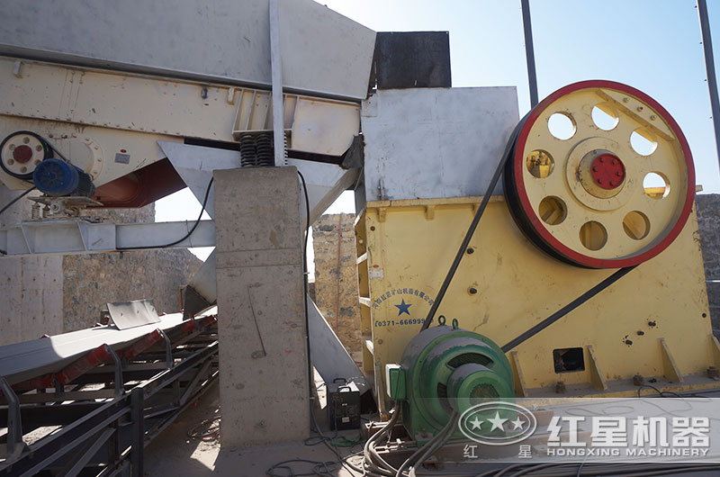 日产5万吨大型颚式破碎机 日产5万吨大型颚式破碎机