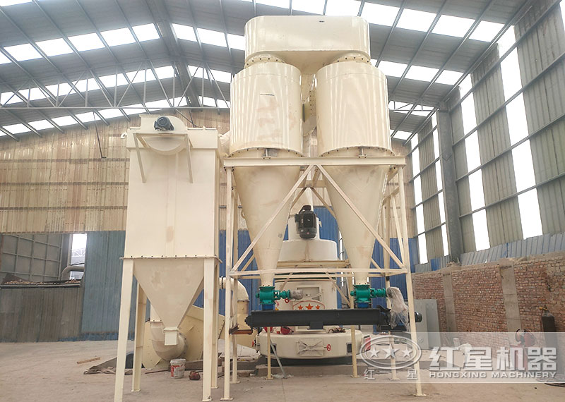 石料磨粉机现场图 石料磨粉机现场图