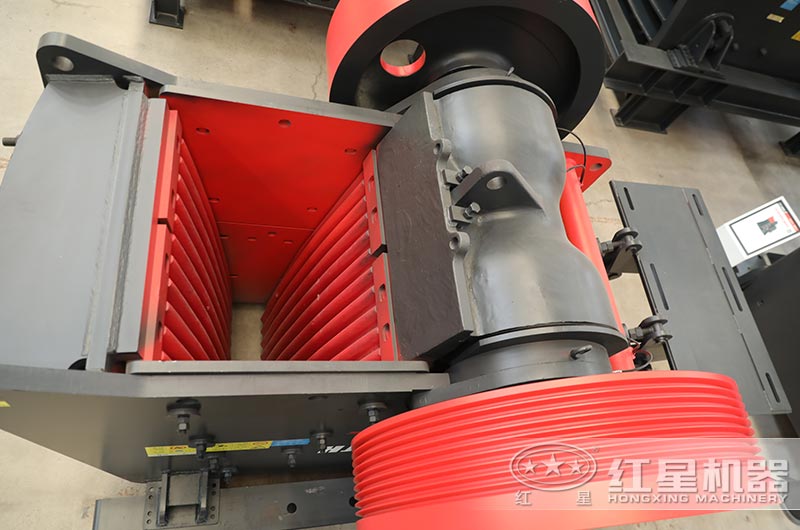 颚式破碎机进料口 颚式破碎机进料口