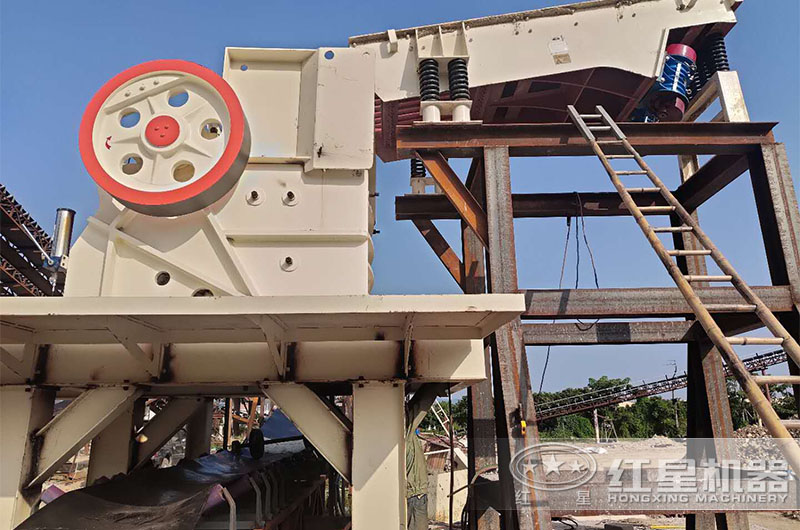 大产量石块粉碎机现场 大产量石块粉碎机现场