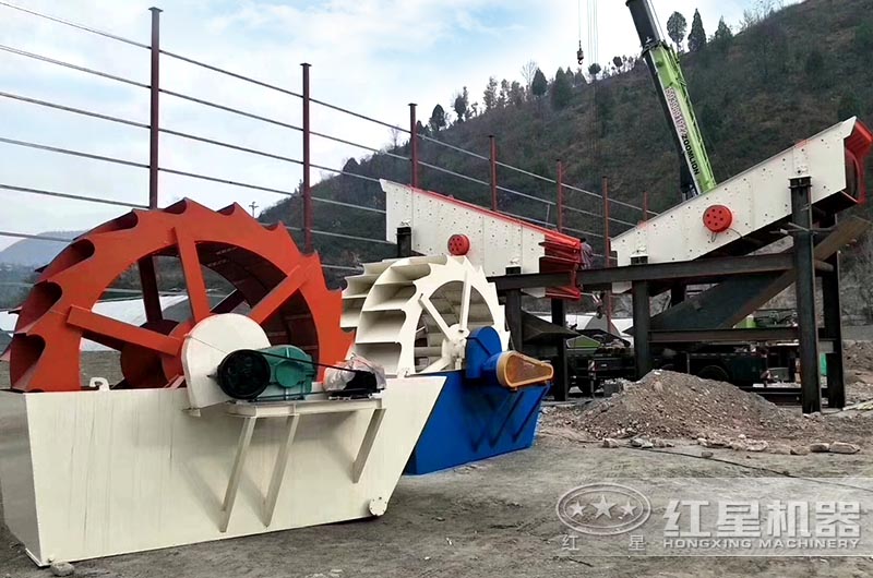 轮斗洗砂机安装现场 轮斗洗砂机安装现场